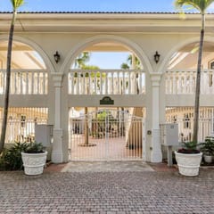 Castleton Gardens 204