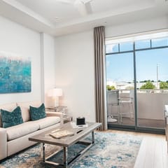 SoCe Flats 206