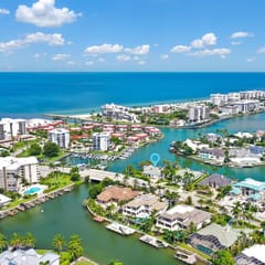 Sailboat Pointe