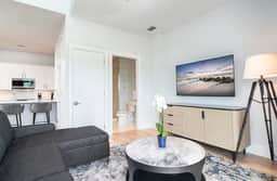 SoCe Flats 210