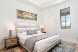 SoCe Flats 305