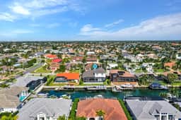 Begonia Bay