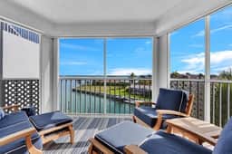 Grand Bay 401