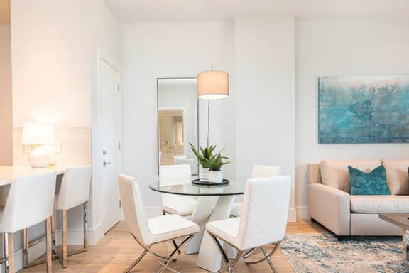 SoCe Flats 206