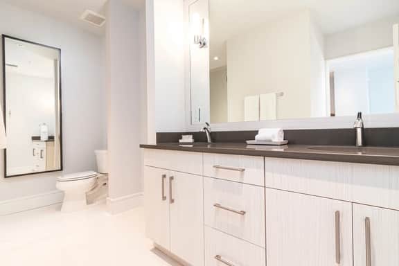 SoCe Flats 305