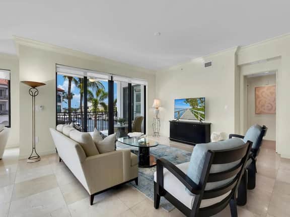 Naples Bay Resort Residence 222
