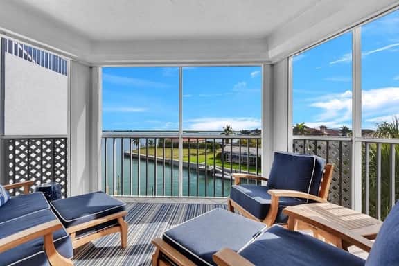 Grand Bay 401