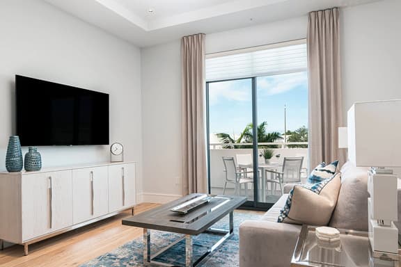 SoCe Flats 202