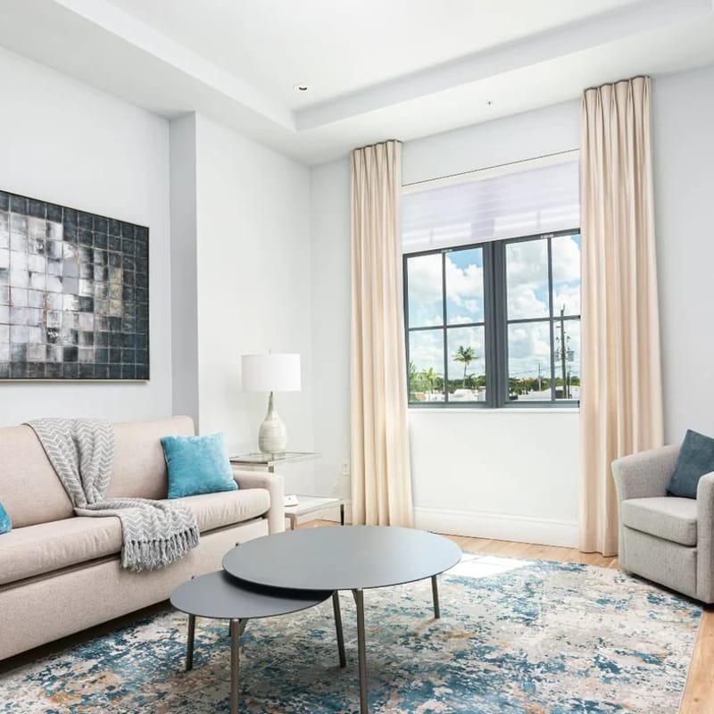 SoCe Flats 207