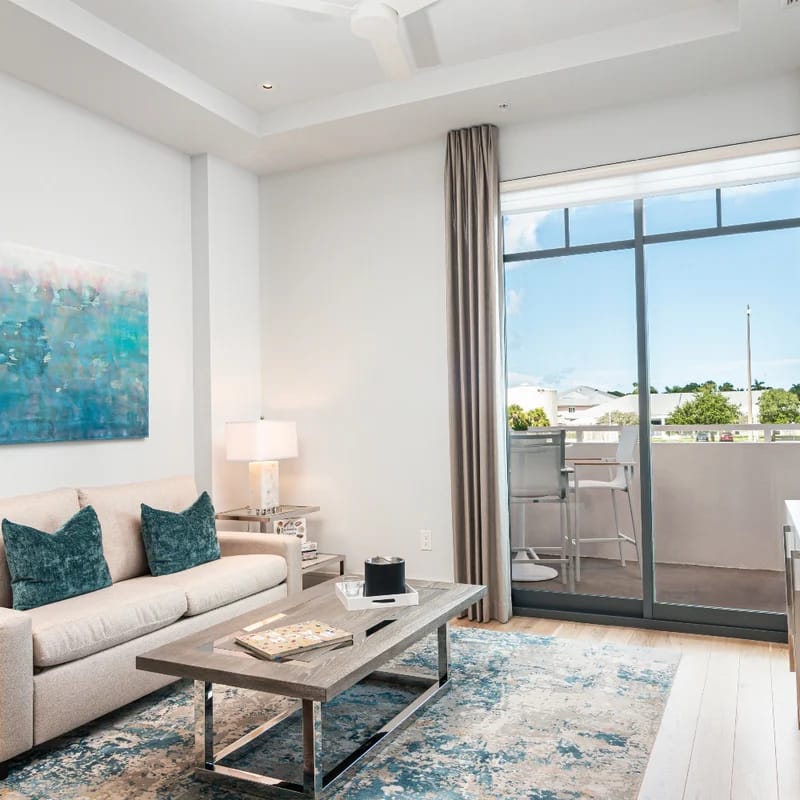 SoCe Flats 206