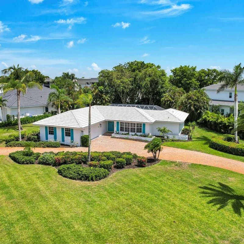 Aqua Cottage